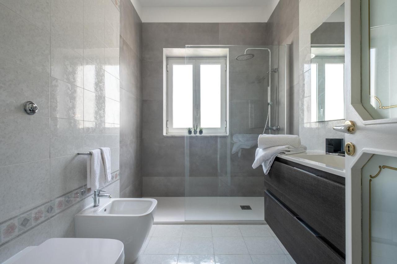 Sweet Life - Luxury Apartment-Suite-Rooms Bari Exteriör bild